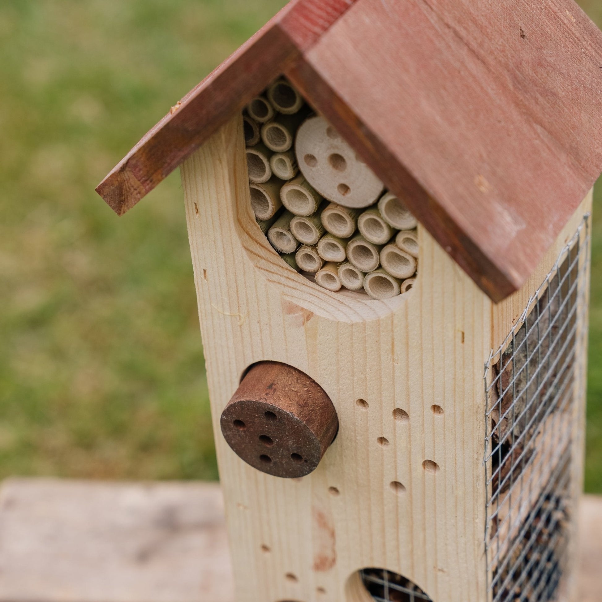 Insekthotel, tower, L: 15 cm B: 19 cm H: 52 cm